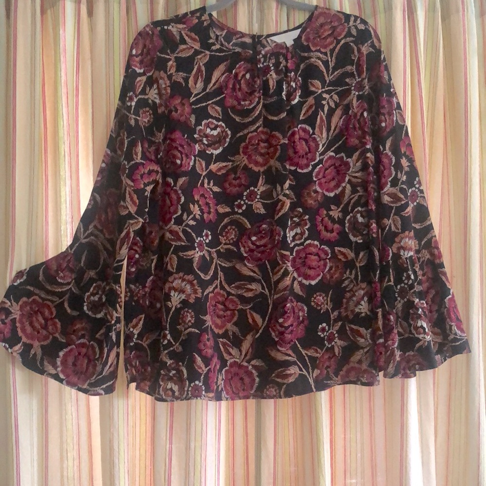 A:glow Blouse